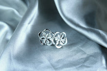 Load image into Gallery viewer, Flower Dual Tone Earrings

